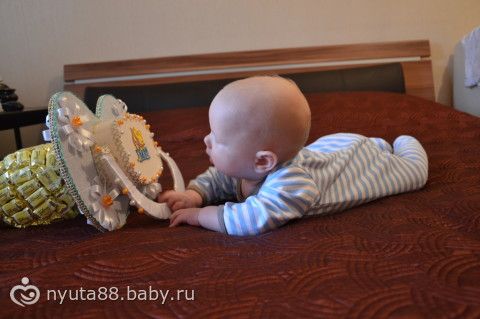 Соска-пустышка из конфет