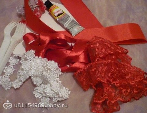 Черно белый рисунок девушки на аву Брюнетка на аву Реальные фото на аву