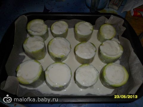 Кабачки, фаршированные творогом
