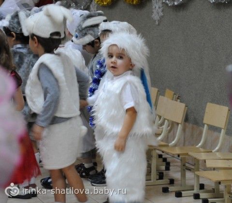 Детский костюм на новый год зайчика Детский костюм на новый год зайчика