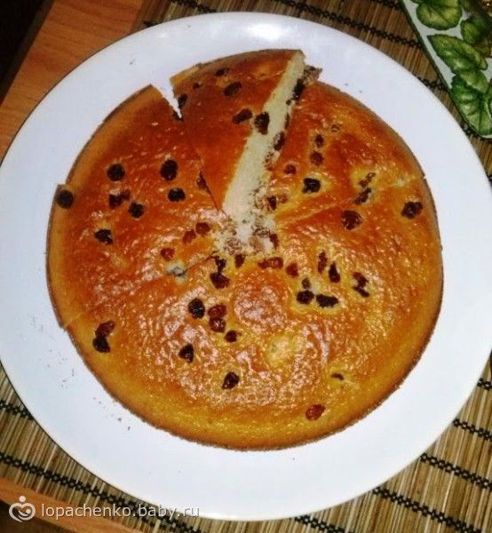 Быстрый пирог с изюмом Быстрый пирог с изюмом
