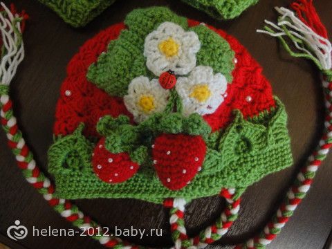 Скороспелая клубничка для крестницы)))