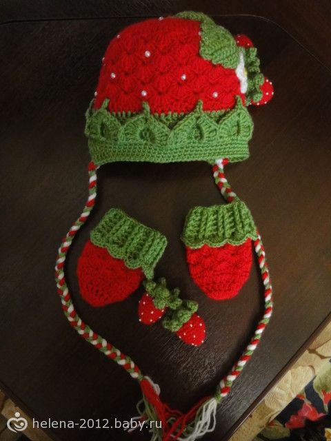 Скороспелая клубничка для крестницы)))