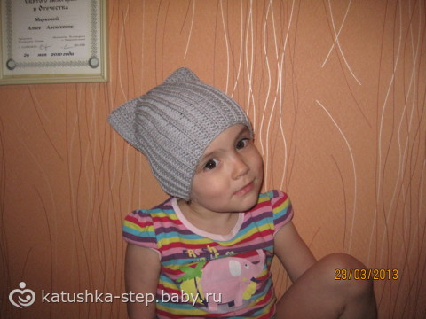 Алисёна научилась несколько букв писать!!!!!! и шапуля фото