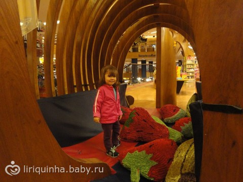 Сходили в книжный магазин (фото)