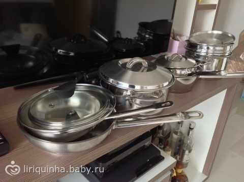 Найдите ребенка на фото) а еще про посуду