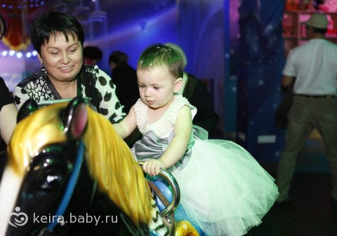 Доченьке 1 годик!!! Часть вторая. Отмечали в кафе…
