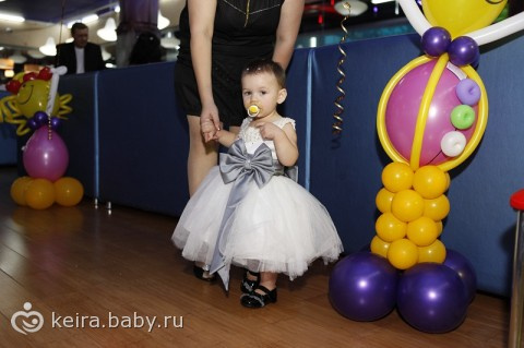 Доченьке 1 годик!!! Часть вторая. Отмечали в кафе…